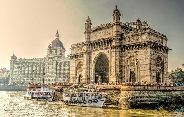 Pune to Mumbai Cab Service